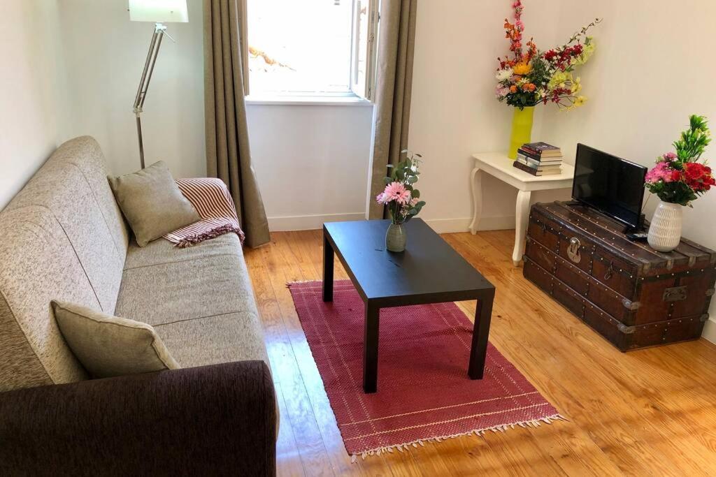 32 2 - Heart Of Lisbon Private Apartment, Bairro Alto Extérieur photo